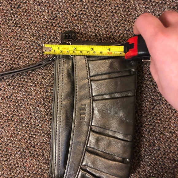 Elle wristlet - Picture 7 of 7